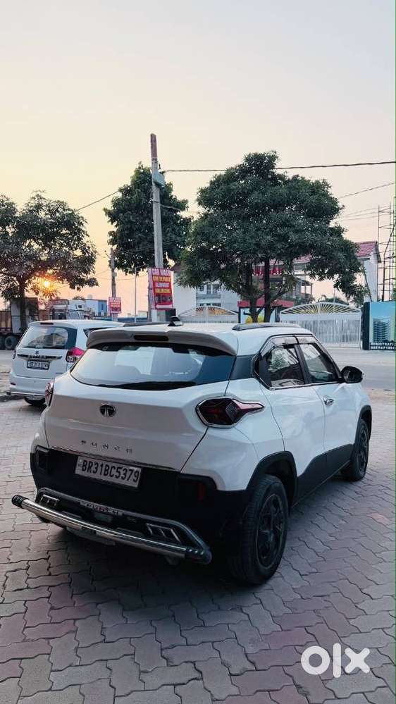 Tata Punch Accomplished Mt Sunroof, 2025, Petrol