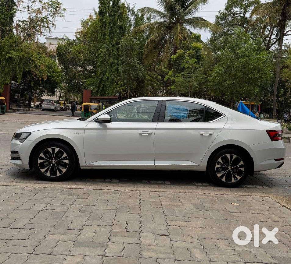 Skoda Superb 2.0 Tsi At L&k, 2021, Petrol