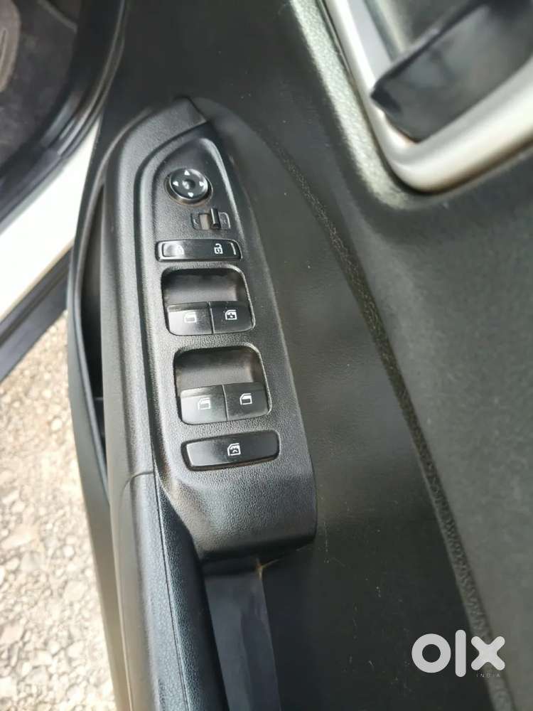 Hyundai Venue S 1.2 Petrol, 2021, Petrol