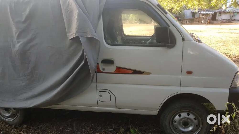 Maruti Suzuki Eeco 2017 Lpg Well Maintained