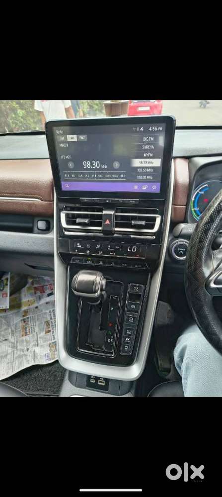 Toyota Innova Hycross 2.0 Vx Hybrid 7 Str, 2023