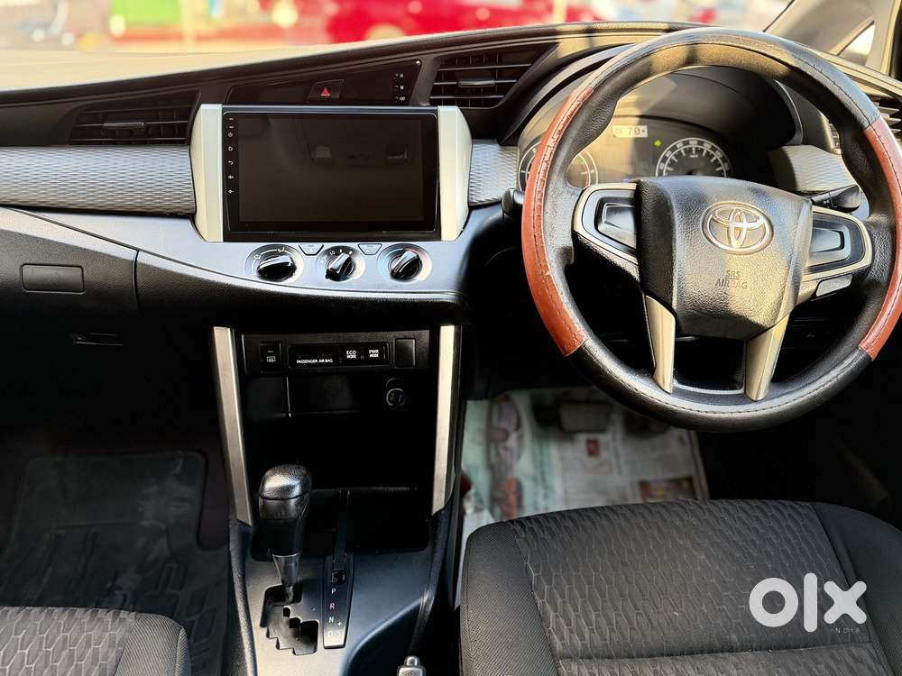 Toyota Innova Crysta 2.8 Gx At 8 Seater, 2017, Diesel