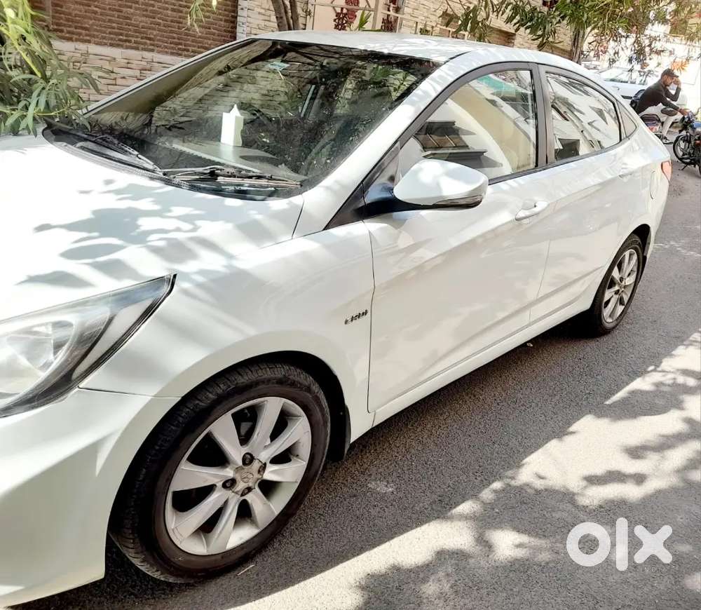 Hyundai Verna Crdi Sx 2012