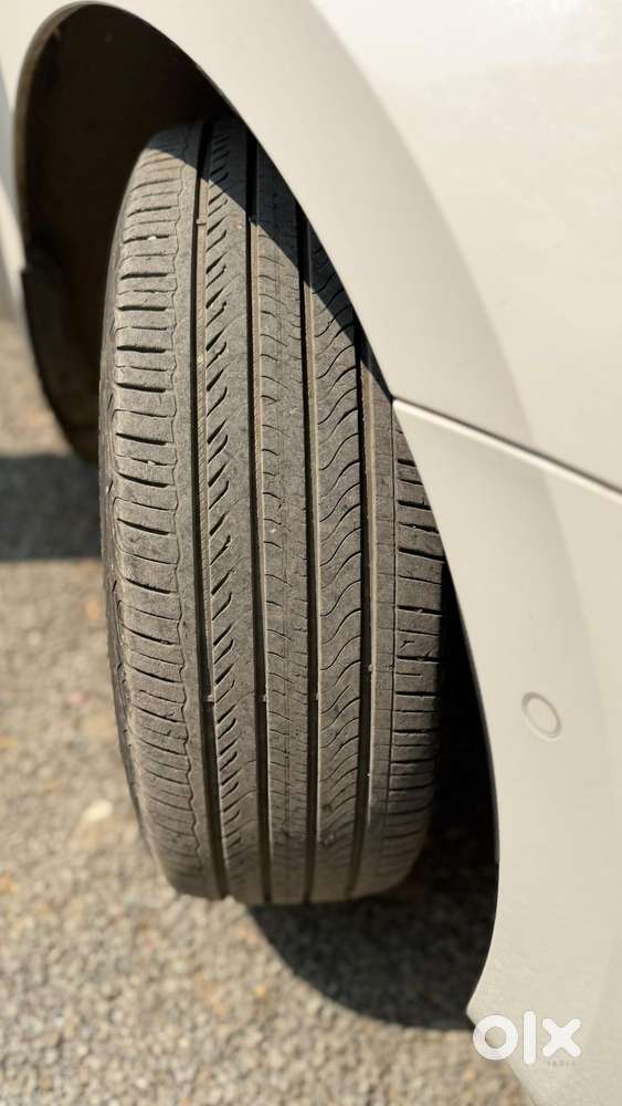 Skoda Octavia Facelift Essence, 2023, Petrol