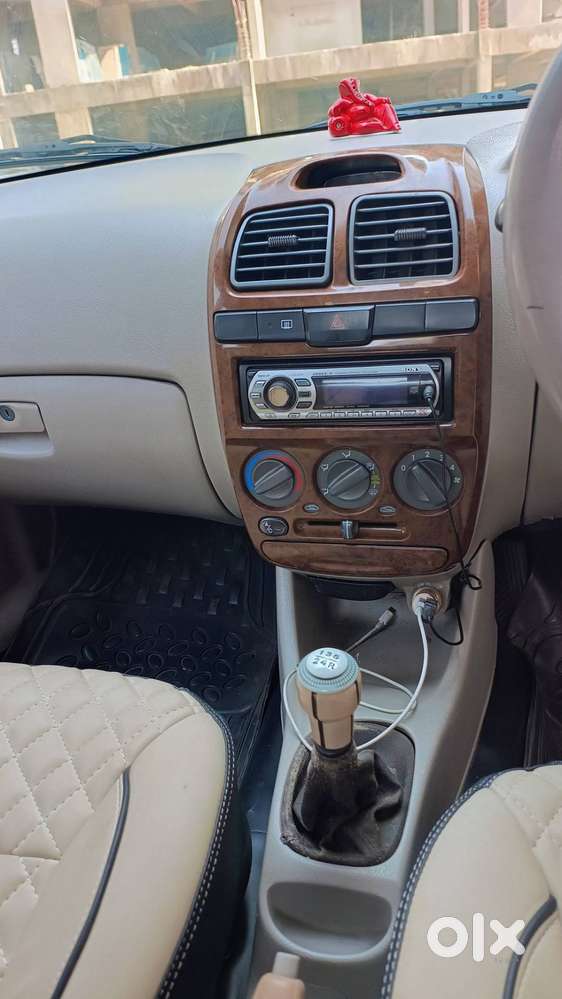 Hyundai Accent 2011 Red