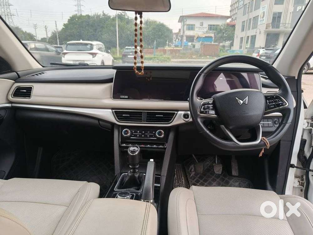 Mahindra Xuv700 2.2 Ax 7 Diesel Mt Str, 2024, Diesel