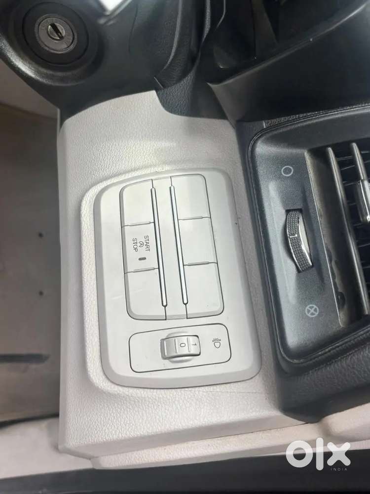 Mahindra Xuv300 Petrol 2023