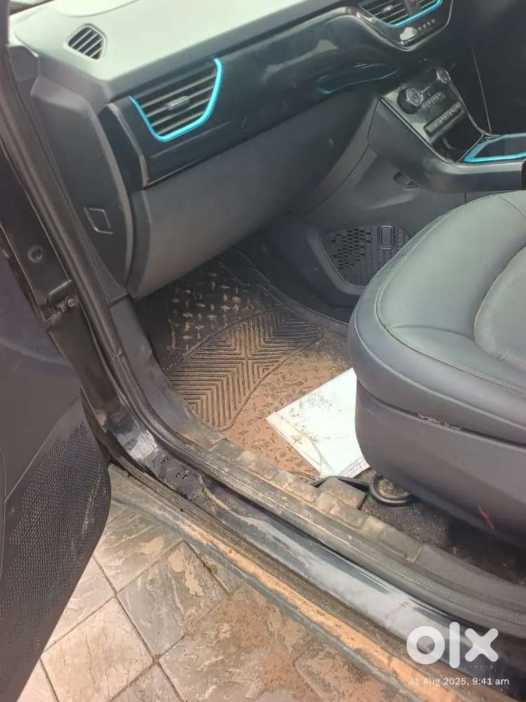 Urgent Sell My Ev Car. Many Problems.clour Black