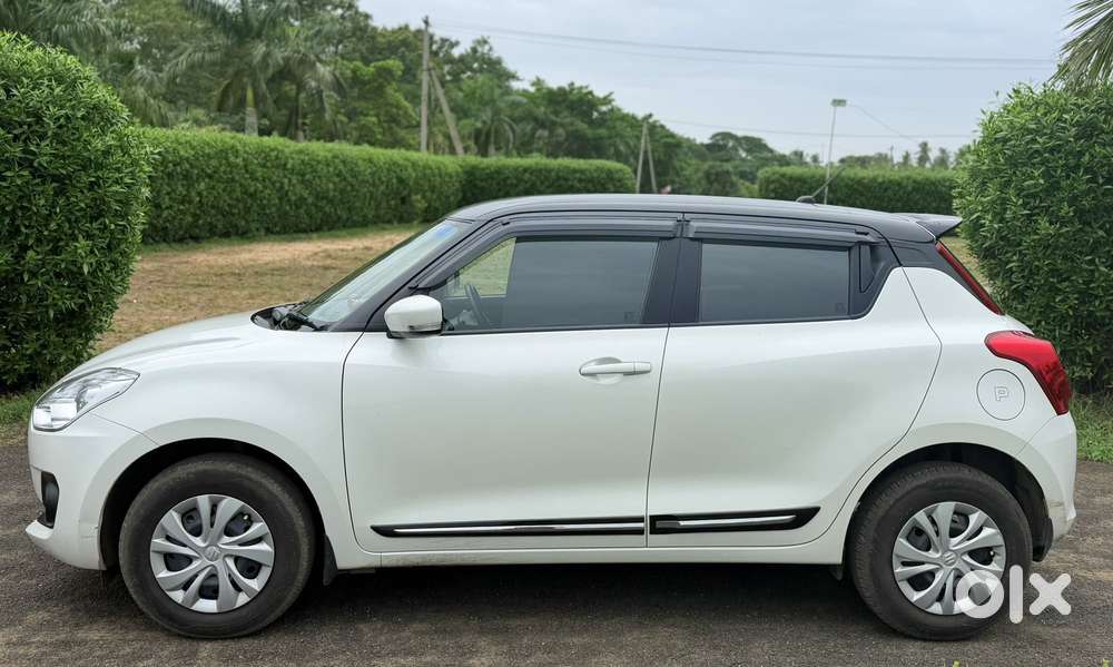 Maruti Suzuki Swift Vvt Vxi, 2021, Petrol