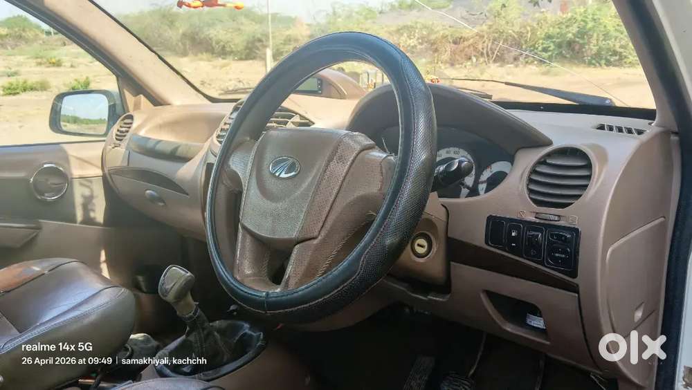 Samakhiyali Ma Mahindra Xylo Well Maintained