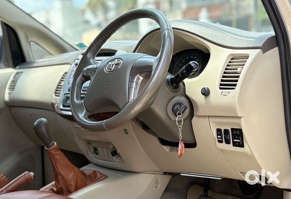 Toyota Innova 2.5 Vx 8 Str, 2014, Diesel