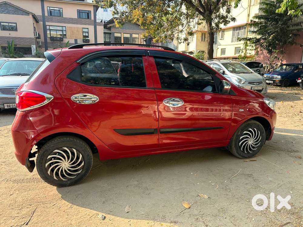 Tata Tiago 2018 Petrol First Owner 32000 Km Driven