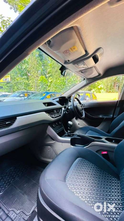 Tata Nexon 1.5 Revotorq Xm, 2018, Diesel
