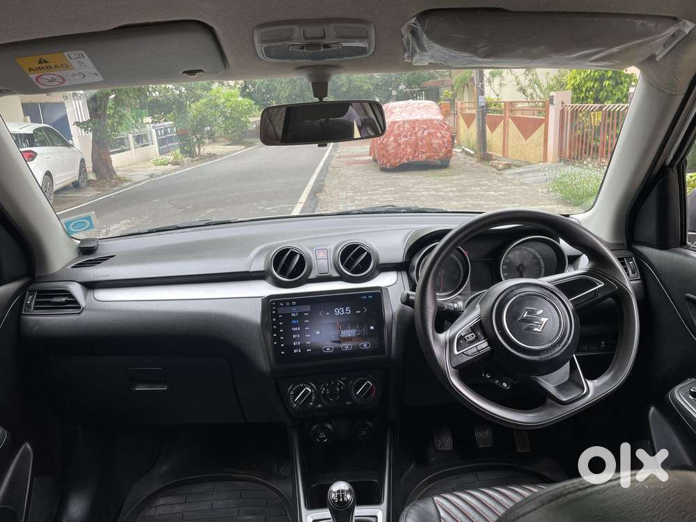 Maruti Suzuki Swift Vxi + Manual, 2023, Petrol