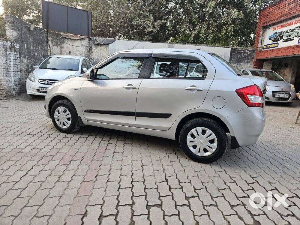 Maruti Suzuki Swift Dzire 1.2 Vxi Bsiv, 2014, Petrol