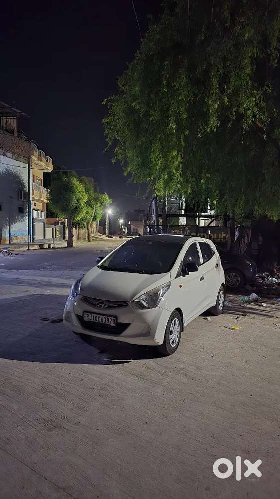 Hyundai Eon Petrol + Lpg  85,000 Km