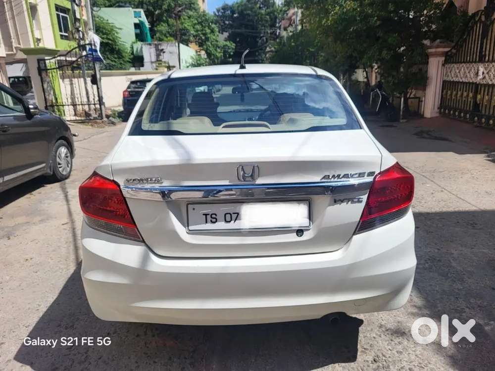 Only 17,000 Kms Honda Amaze Sx Petrol 2016