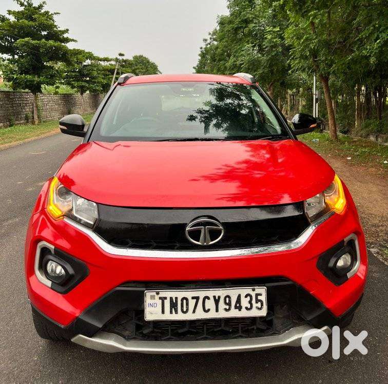 Tata Nexon, 2022, Petrol