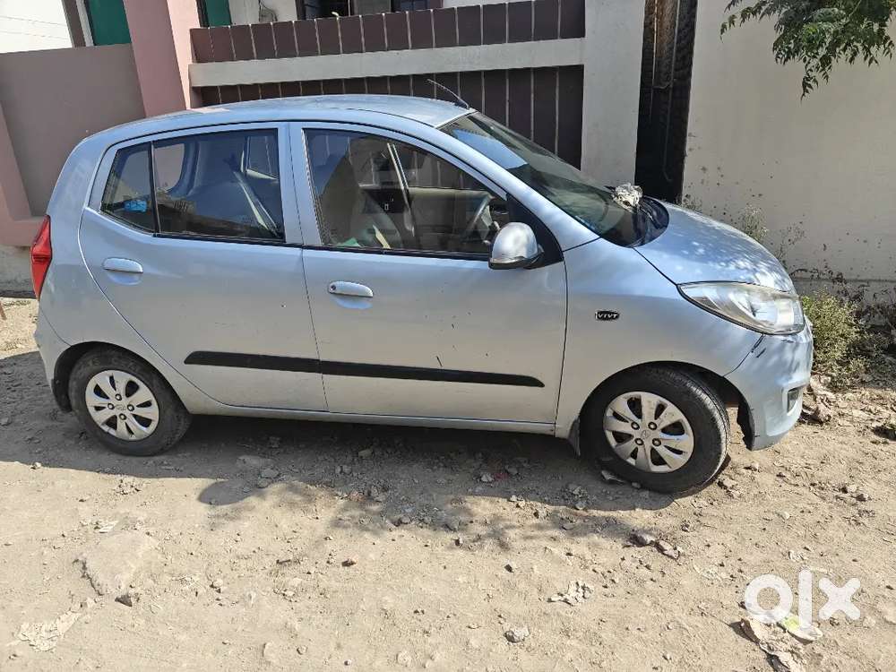 Hyundai I10 2011 Petrol Well Maintained With Service Record