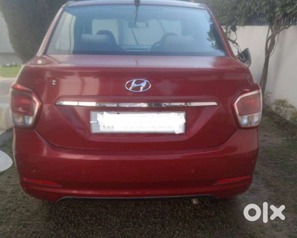 Hyundai Xcent 2016 + Premium Number