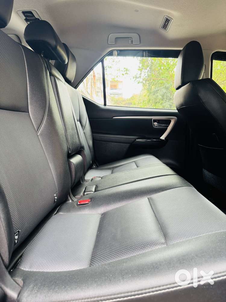 Toyota Fortuner 4x2 At 2.7 Petrol, 2026, Petrol