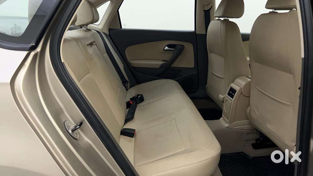 Volkswagen Vento 1.2 Tsi Highline At, 2016, Petrol