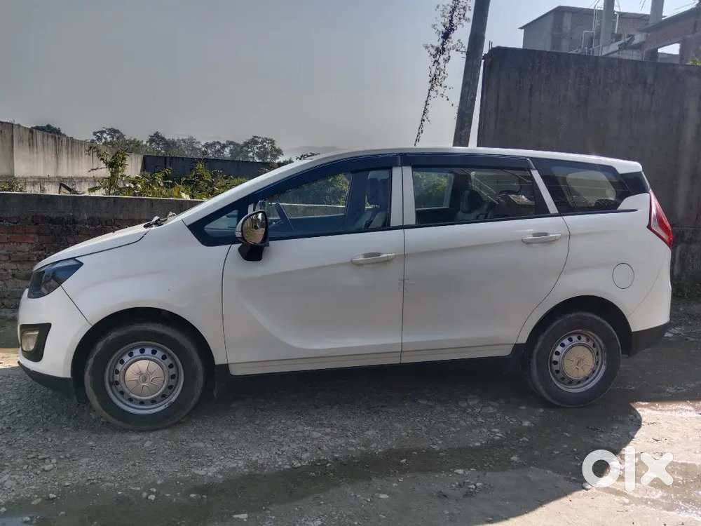 Mahindra Marazzo Diesel 2020 Car