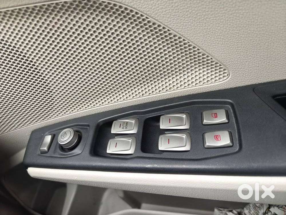 Mahindra Xuv300 W6, 2022, Petrol