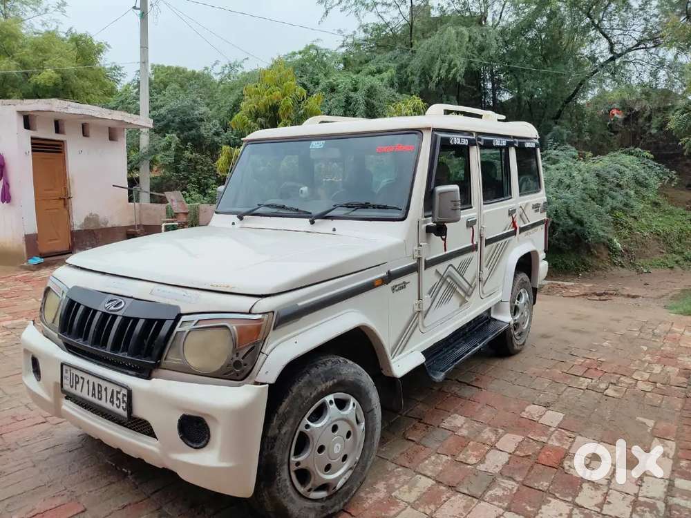 Mahindra Bolero 2017 Diesel Automatic 180000 Km