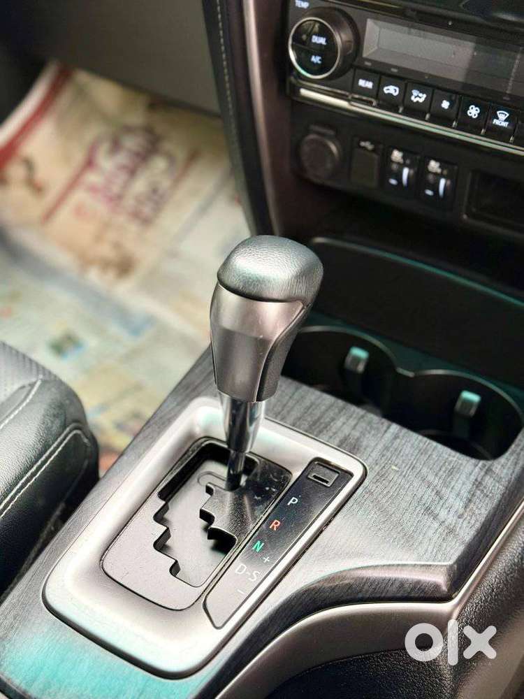 Toyota Fortuner 4x2 At 2.7 Petrol, 2022, Petrol