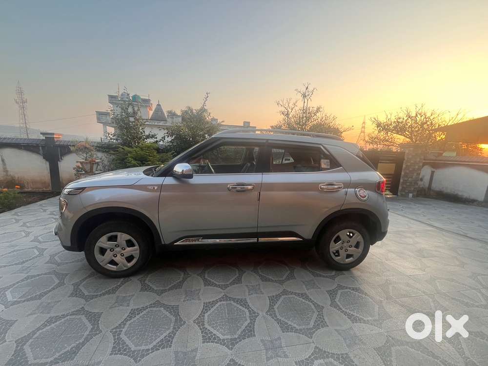 2022 Hyundai Venue S - Just 16k Kms - Mint Condition