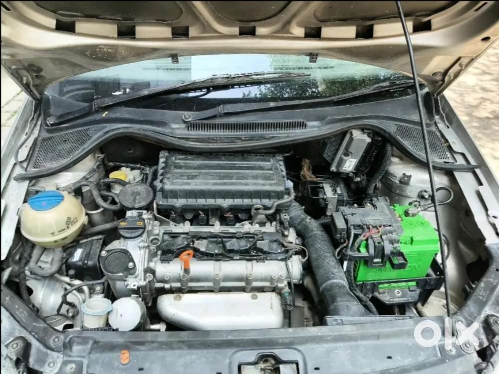 Volkswagen Vento Highline 2011 Petrol