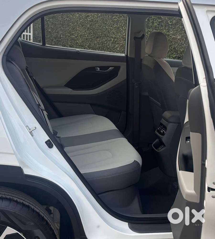 Hyundai Creta 1.5 Manual 2024 Petrol 4700 Kms Chandigarh Registration.