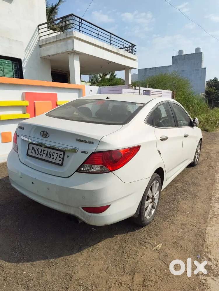Hyundai Fluidic Verna 2012