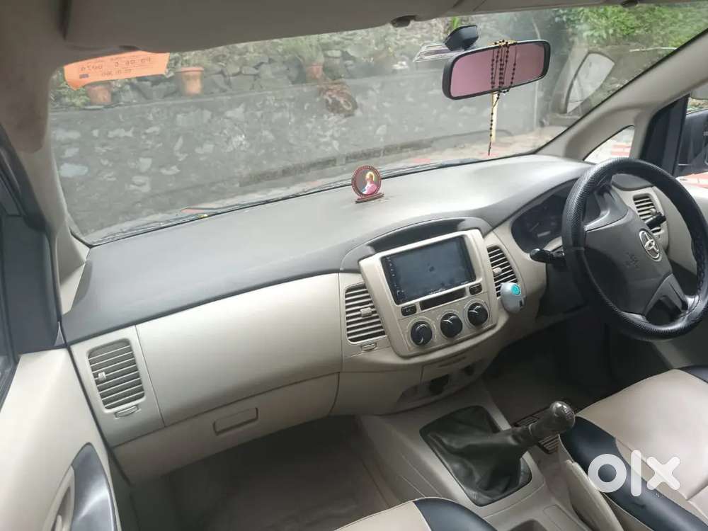 Toyota Innova 2013 Diesel 240000 Km Driven