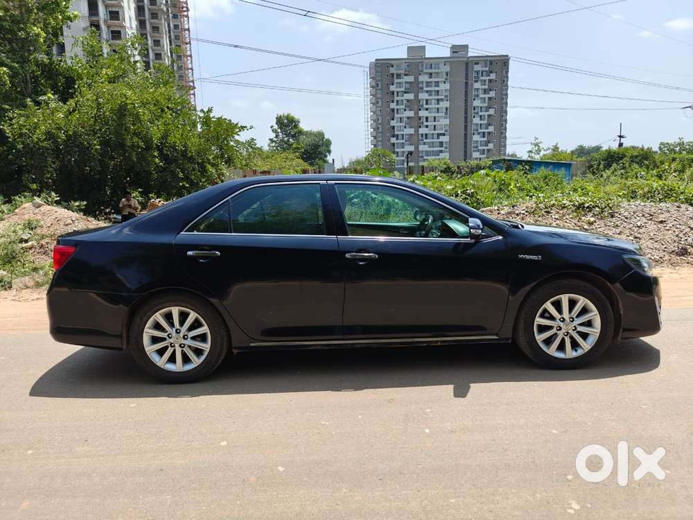Toyota Camry Hybrid 2014