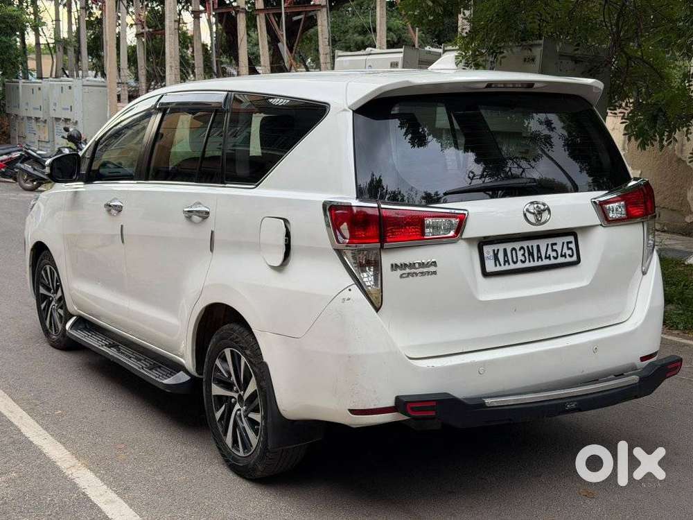 Toyota Innova Crysta 2.8z Automatic, 2016, Diesel