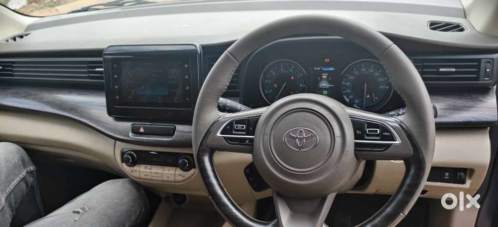 Toyota Rumion V Mt, 2024, Petrol
