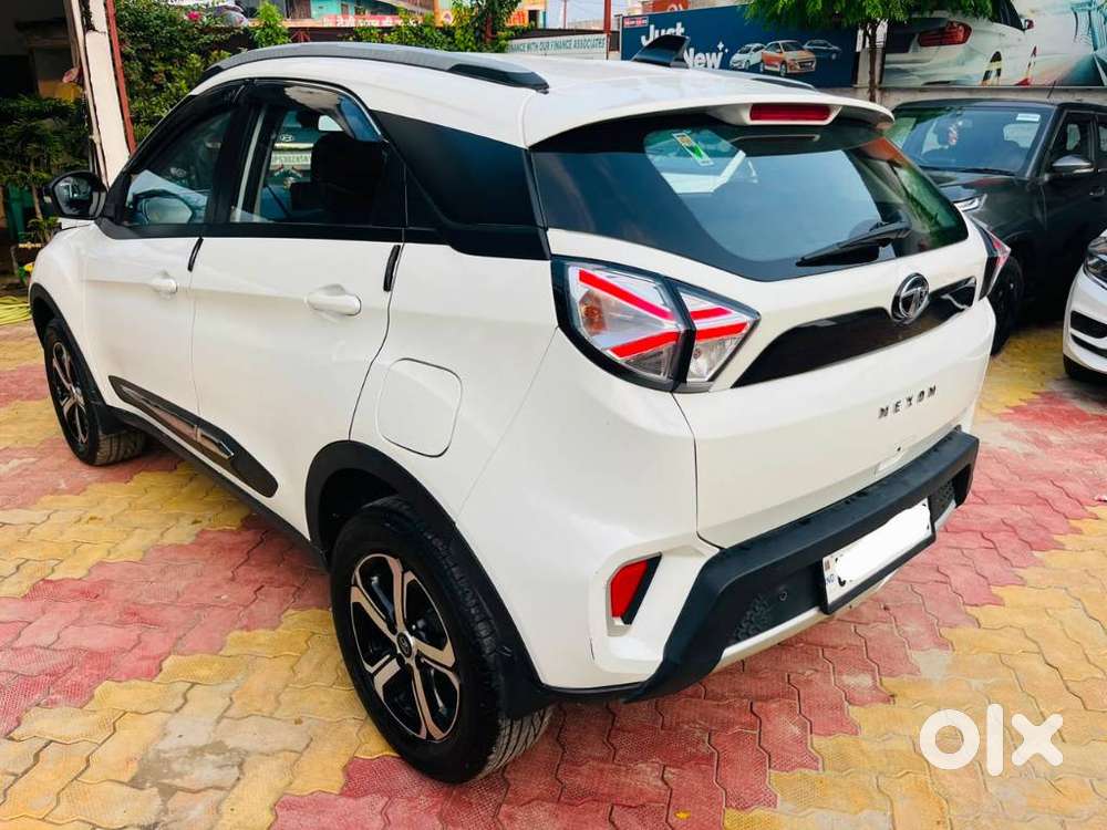 Tata Nexon 1.2 Revotron Xz Plus, 2023, Petrol