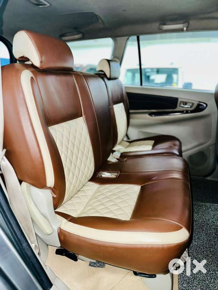 Toyota Innova 2.5 Vx (diesel) 8 Seater Bs Iv, 2014, Diesel