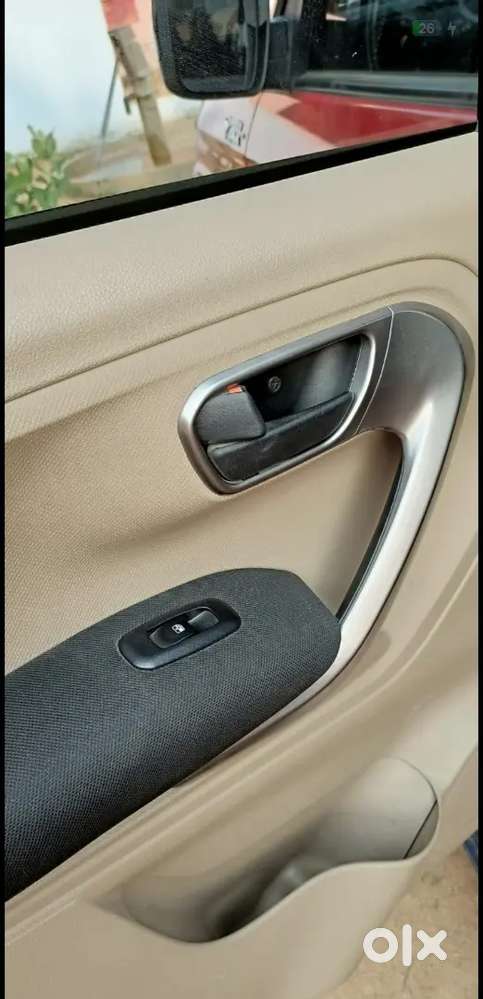 Mahindra Tuv 300 2020 Dual Tone
