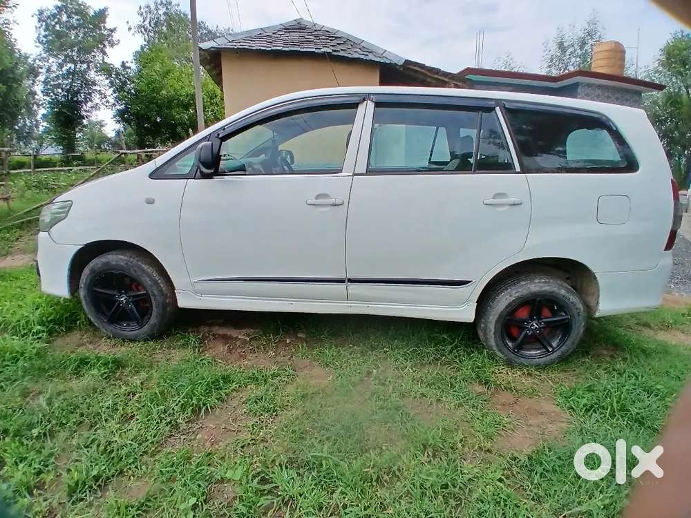 Toyota Innova 2.5g Diesel 2014