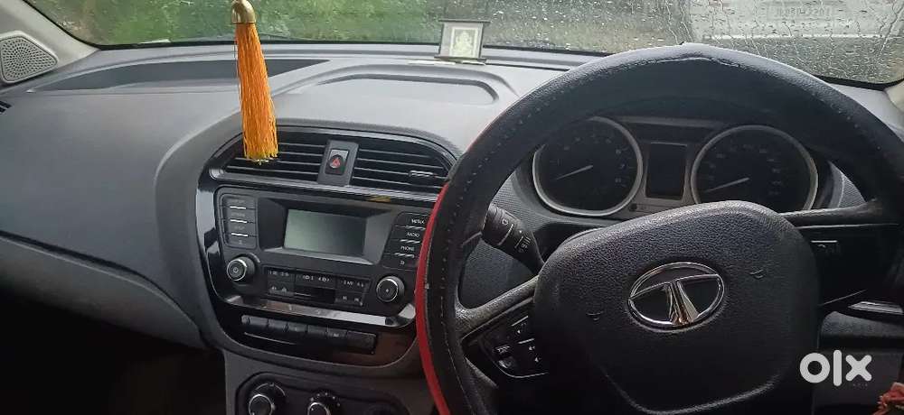 Tata Tigor Revotron Xt 2017 Petrol