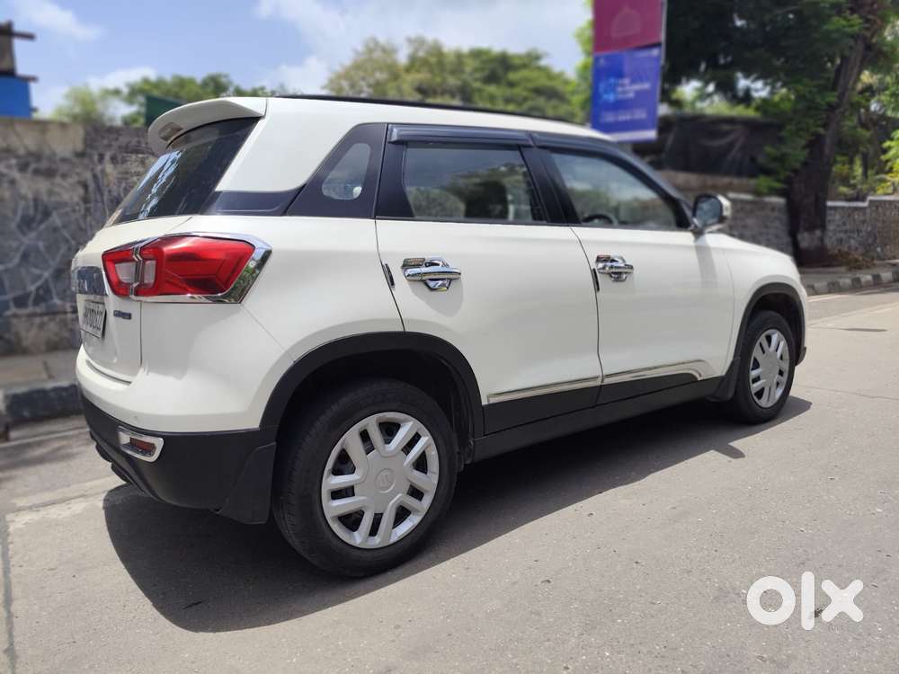 Maruti Suzuki Vitara Brezza 1.5 Vxi At, 2021, Petrol