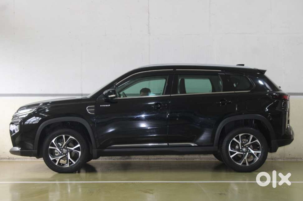 Toyota Urban Cruiser Hyryder 1.5 V Neo Drive At, 2025, Petrol