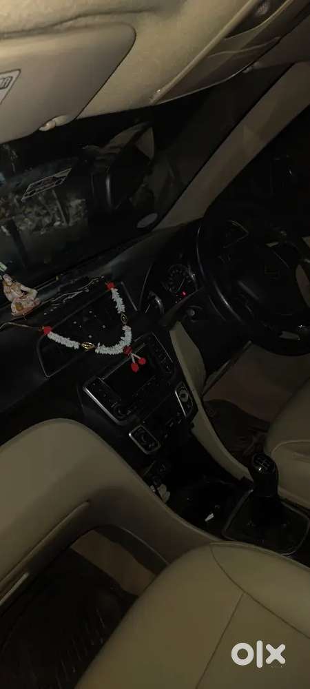 Ciaz Car Bechna H Jisko Bhi Lena Ho O Smirk Kre Focat Presan Na Kre Pl