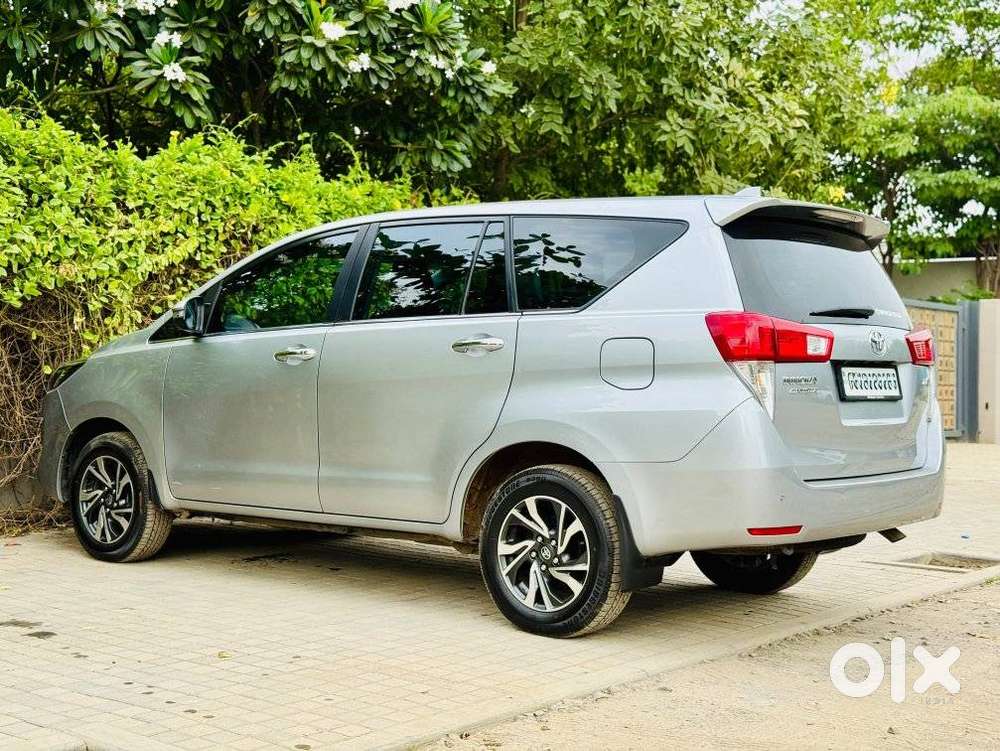 Toyota Innova Crysta 2.4 G Mt, 2026, Diesel