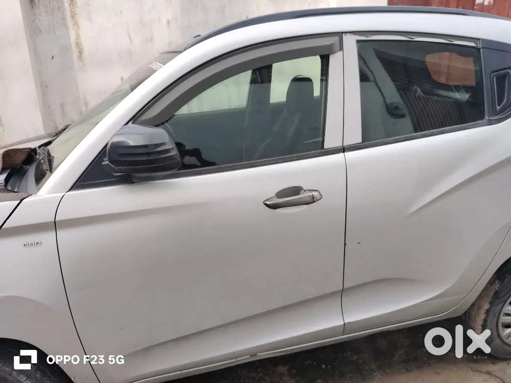 Mahindra Kuv 100 2017