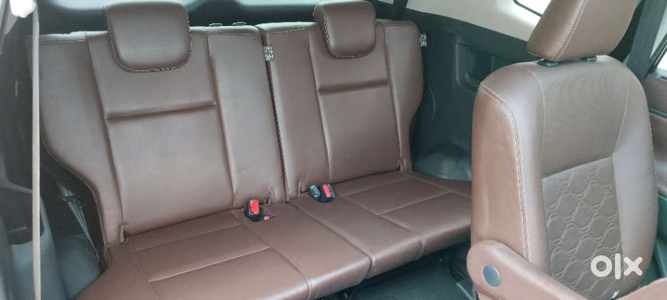 Toyota Innova Hycross 2.0 Zx Hybrid 7 Str, 2023, Petrol