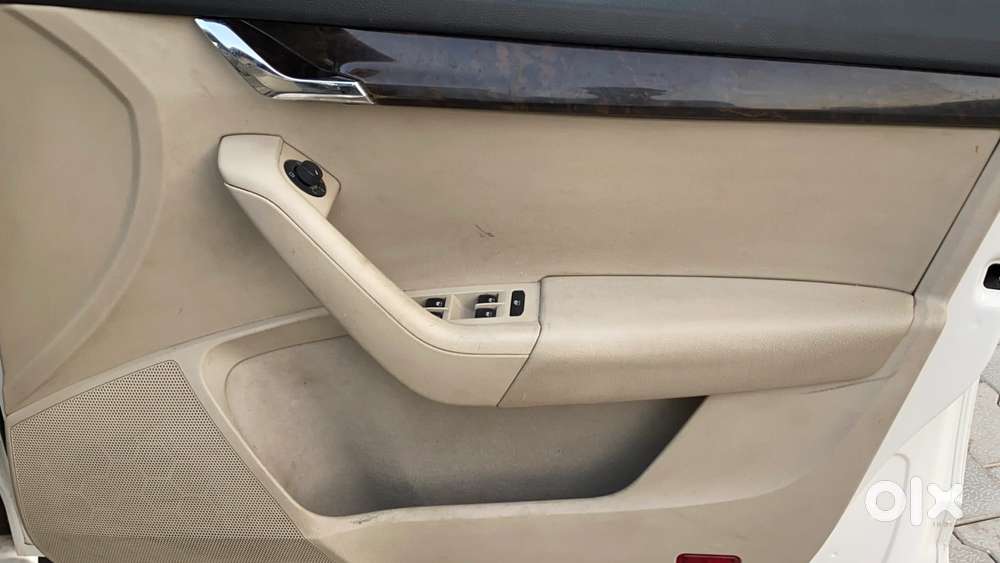 Skoda Octavia 1.8 Tsi At Style Plus, 2017, Petrol